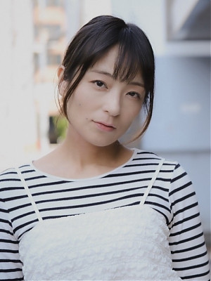 持田茜