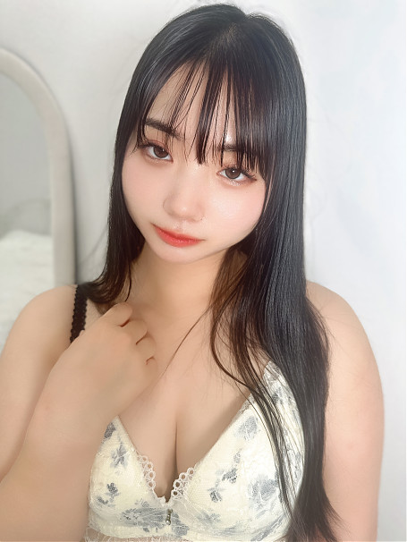 月元史奈